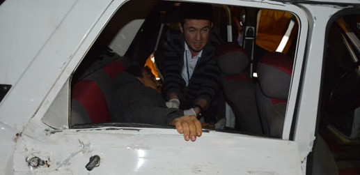 Fatsa-Korgan karayolunda Otomobil İle Dolmuş Çarpıştı 5 Yaralı