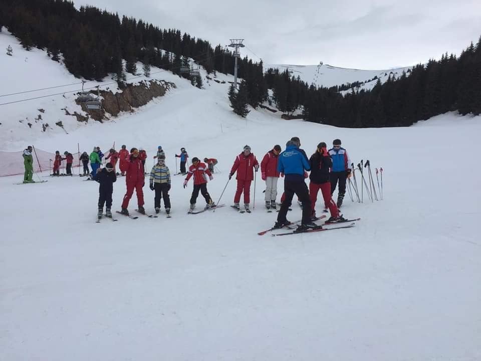 Perşembe Kaymakamlığı ÖNEM Çocukları İçin Kayak Eğitimi Düzenledi